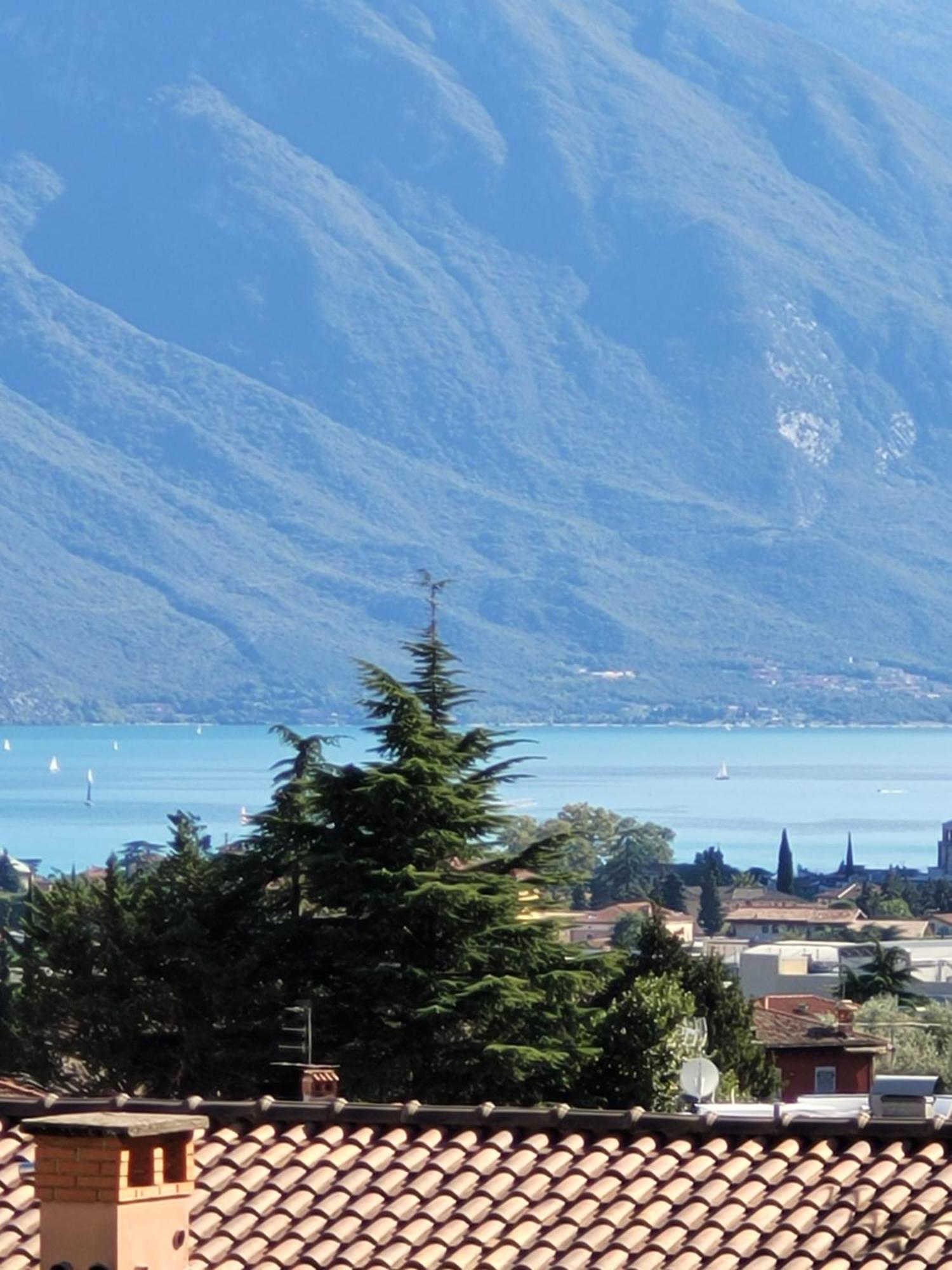 Appartamento Peace&Lake Riva del Garda Exterior photo